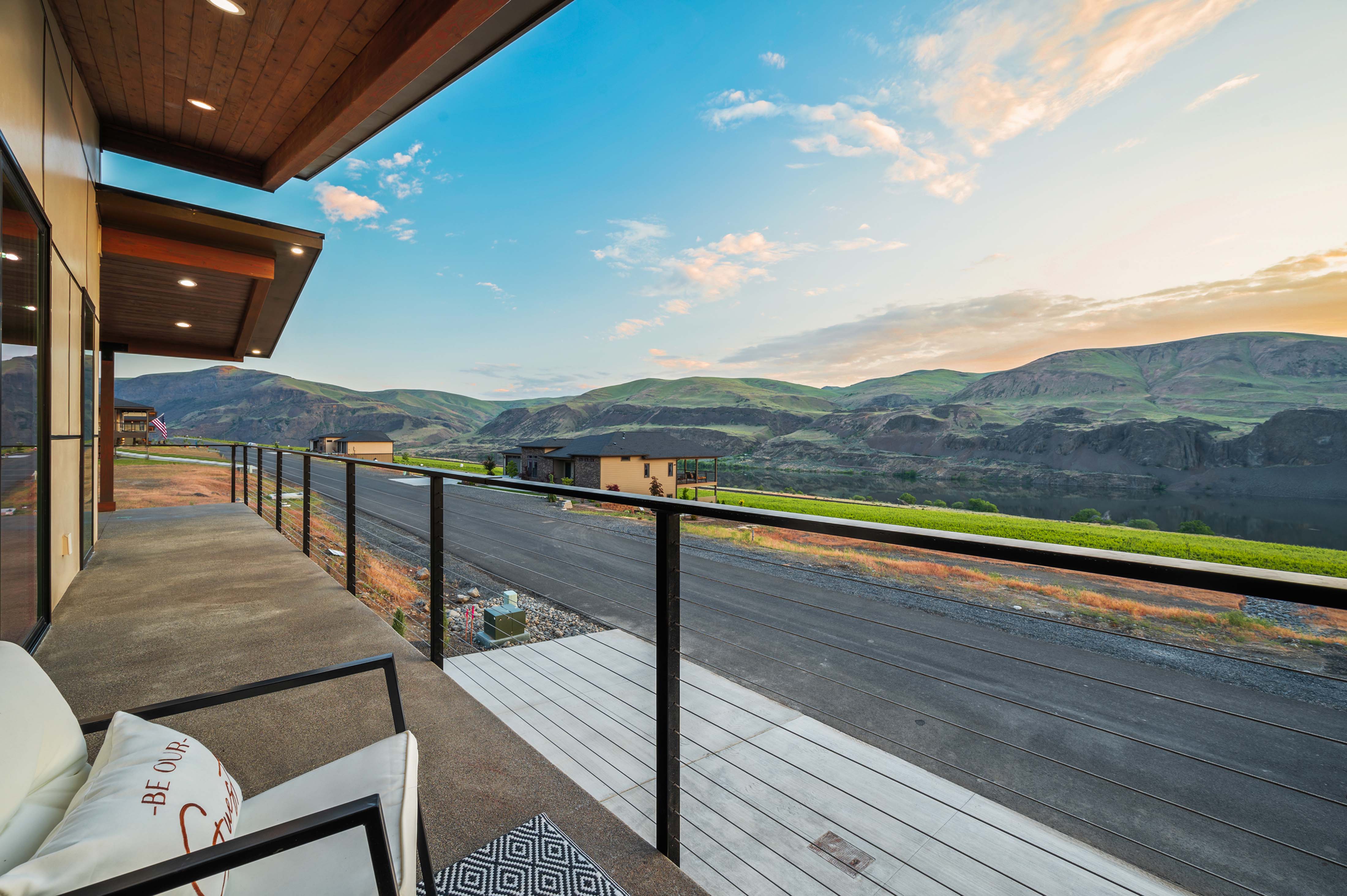 41 ft. x 36 in. Black Deck Cable Railing, Face Mount , Stainless - Image 11