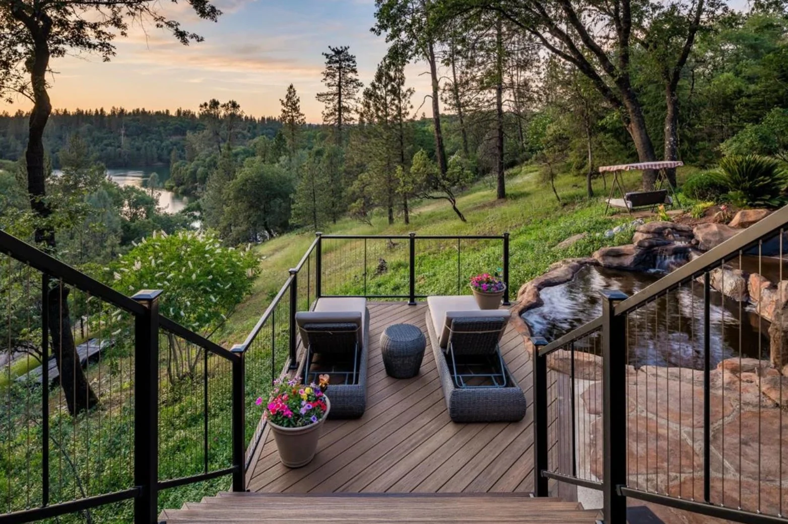 CityPost Vertical Cable Railing - Image 3